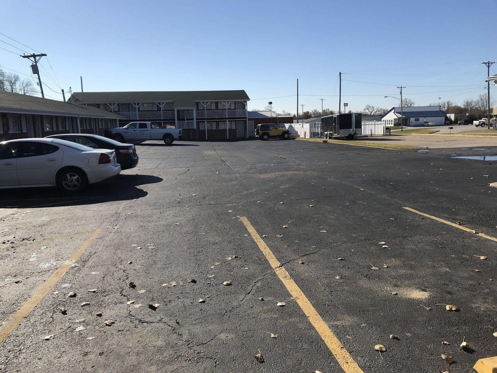 Guest House Motel Chanute Exterior foto