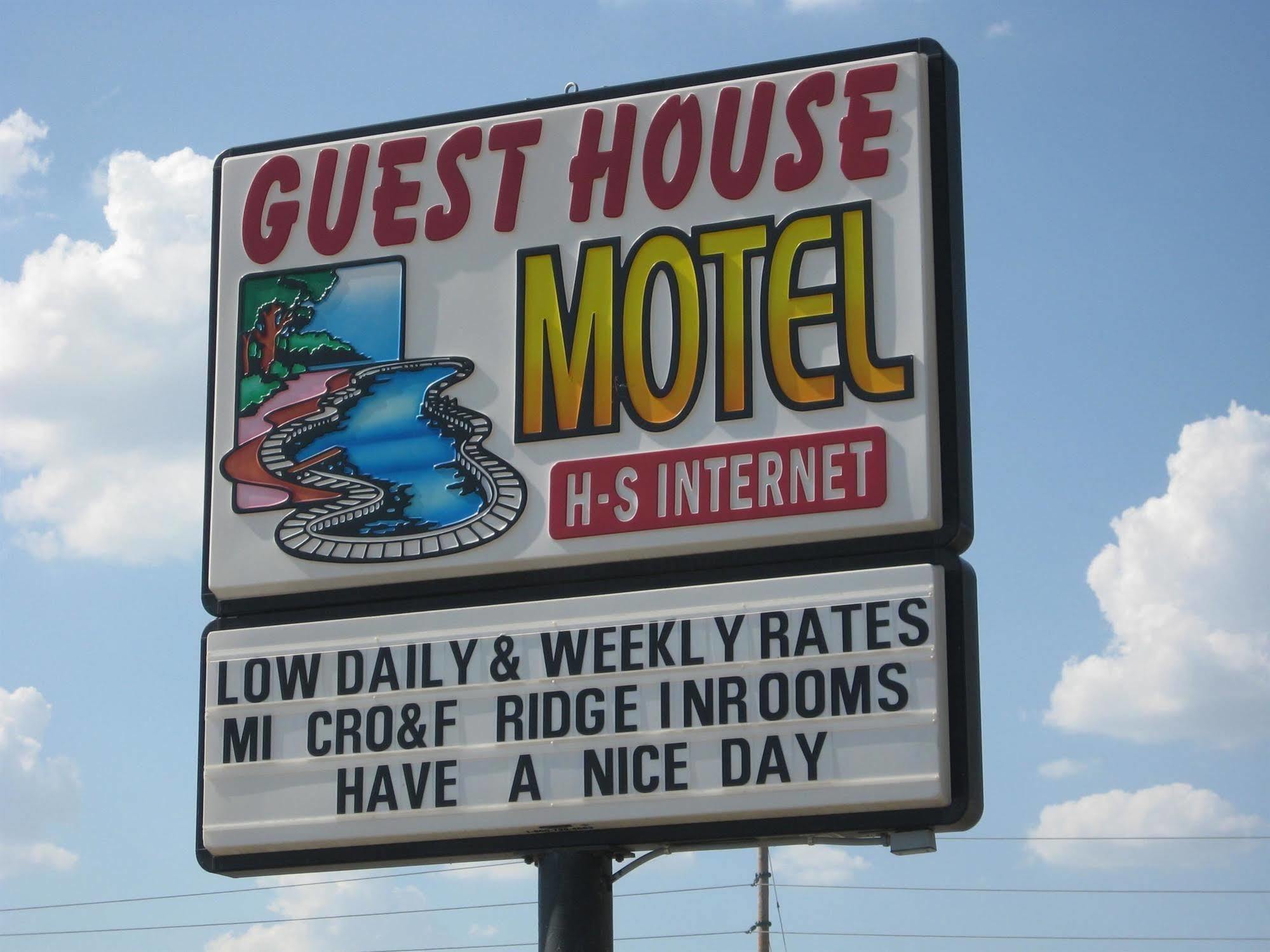 Guest House Motel Chanute Exterior foto